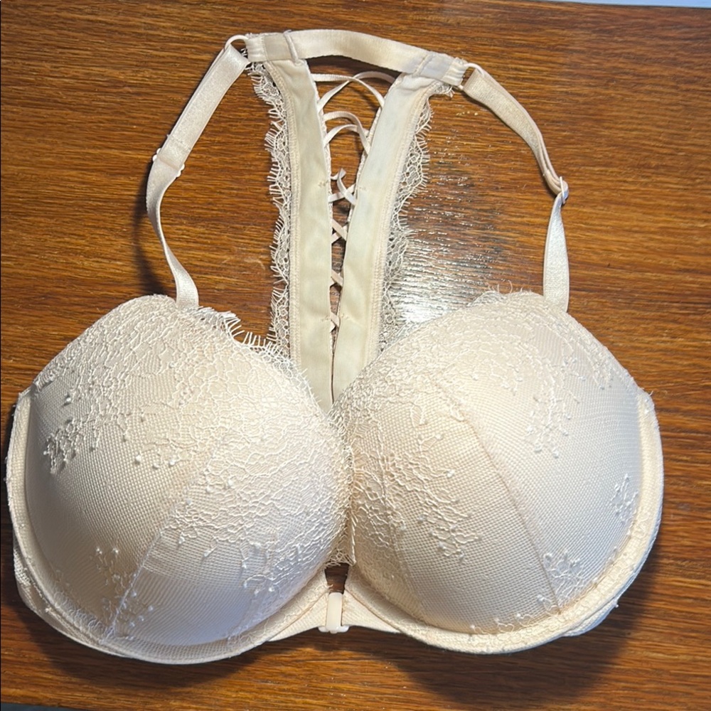 Victoria Secret Very Sexy Cream Lace Padded Front Closure Bra Size 32DD